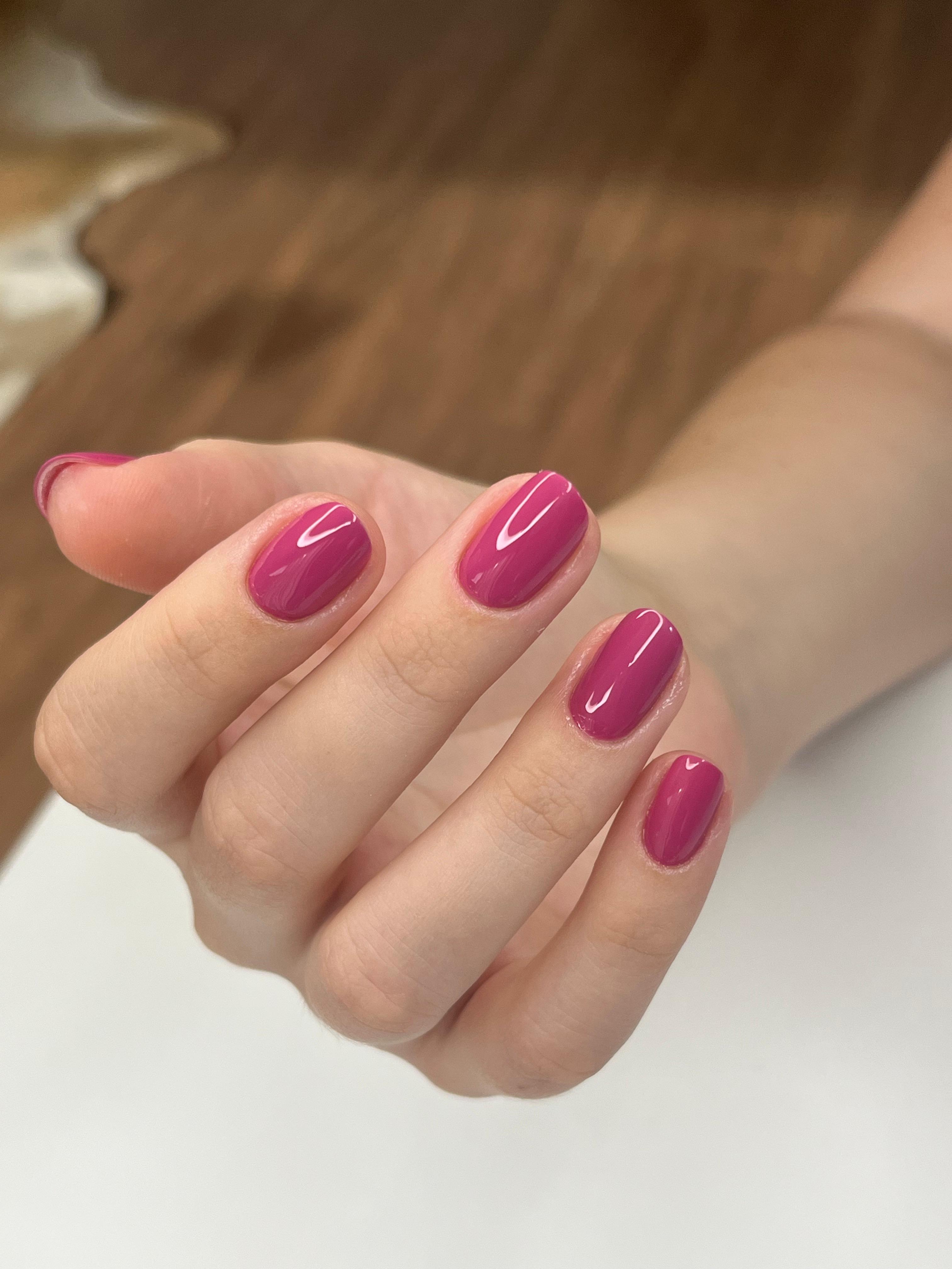 Trabalho de unhas em gel