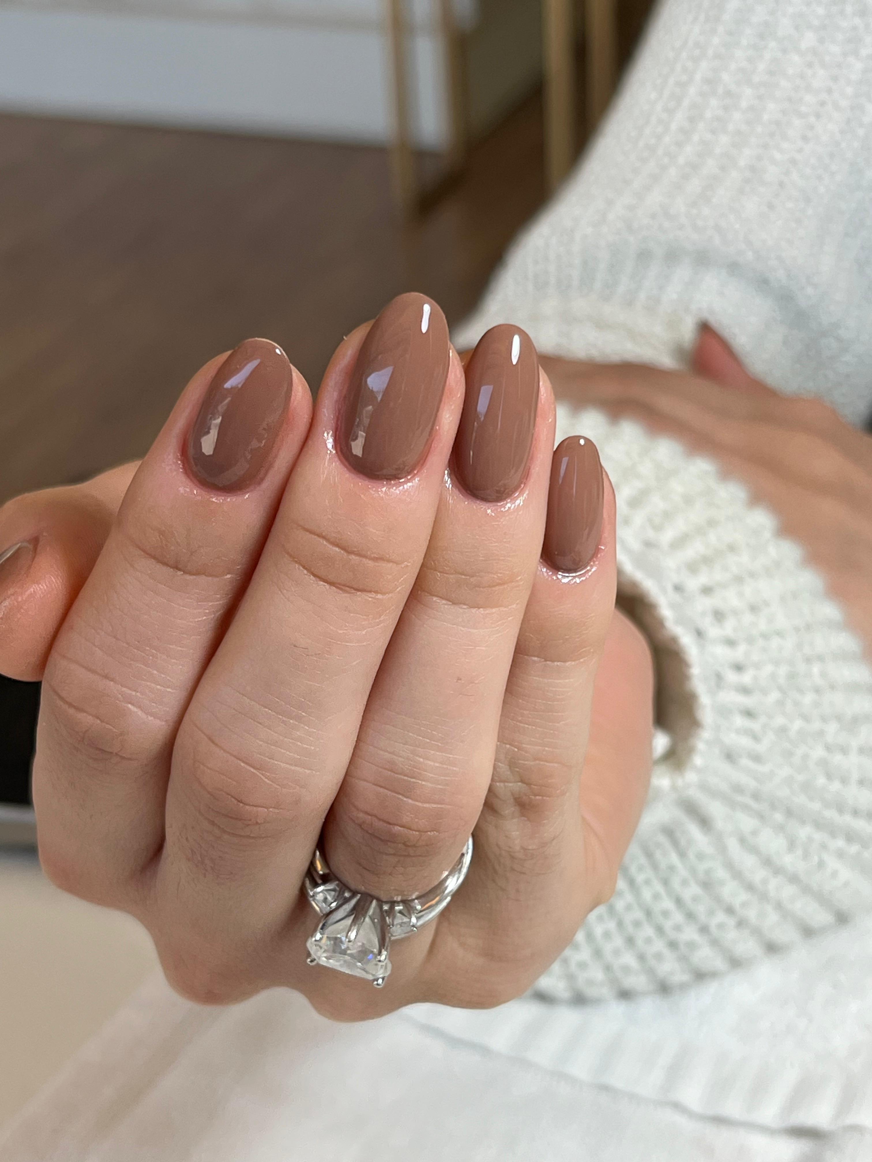 Trabalho de unhas em gel